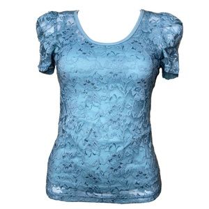 Lace shirt sleeve blouse